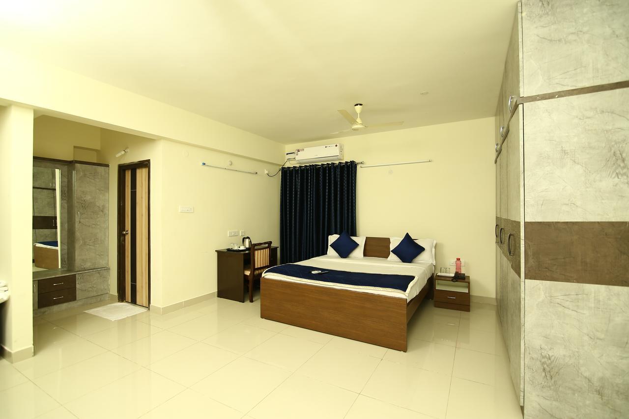 Fresh Living Prime Hitech Hotel Hyderabad Exterior photo